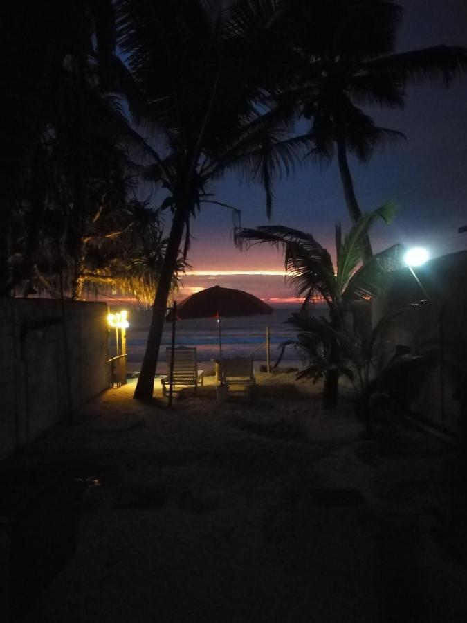 Uma Beach Home Bussa エクステリア 写真